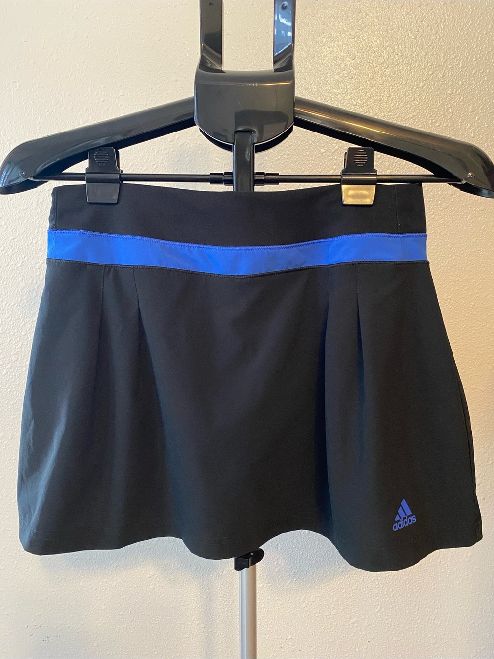 adidas Black Skirt with Royal Blue Waistband Women’s Small